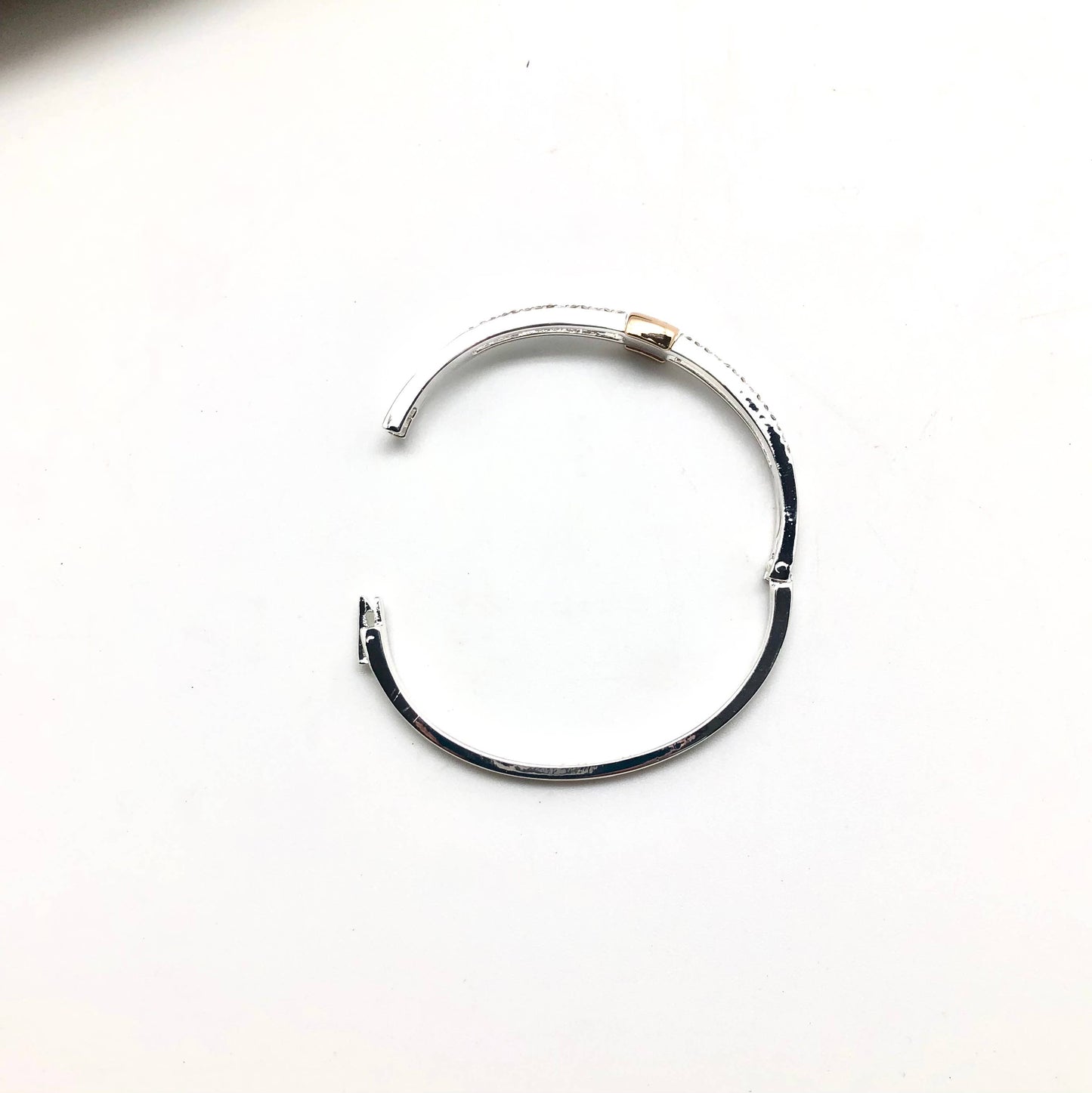 High Quality Two Tone w/Crystals &Safety Hinge