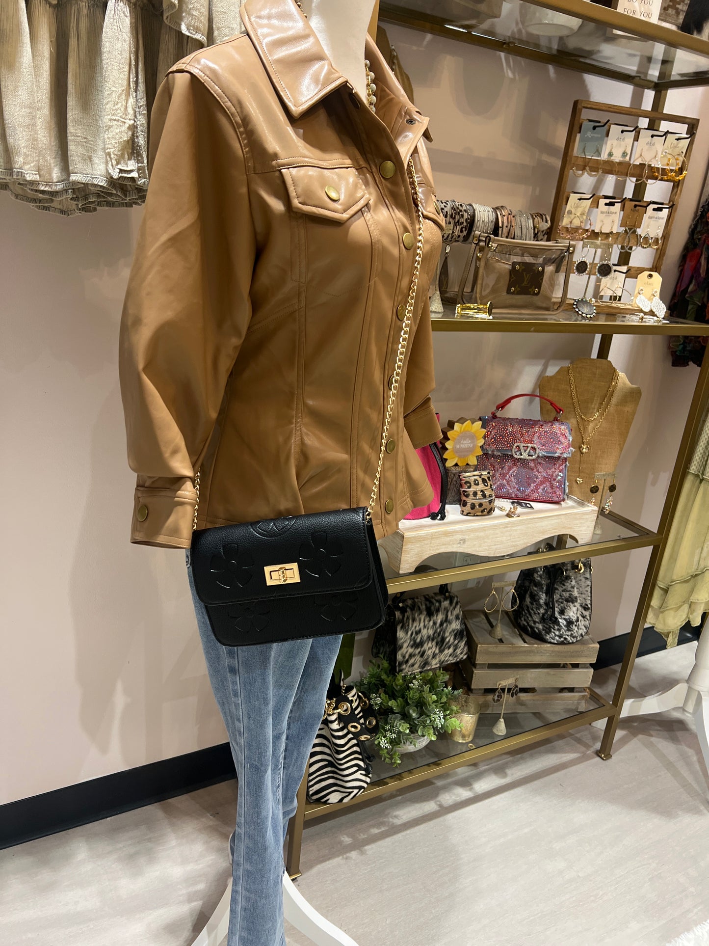 Black LV Wannabe Small