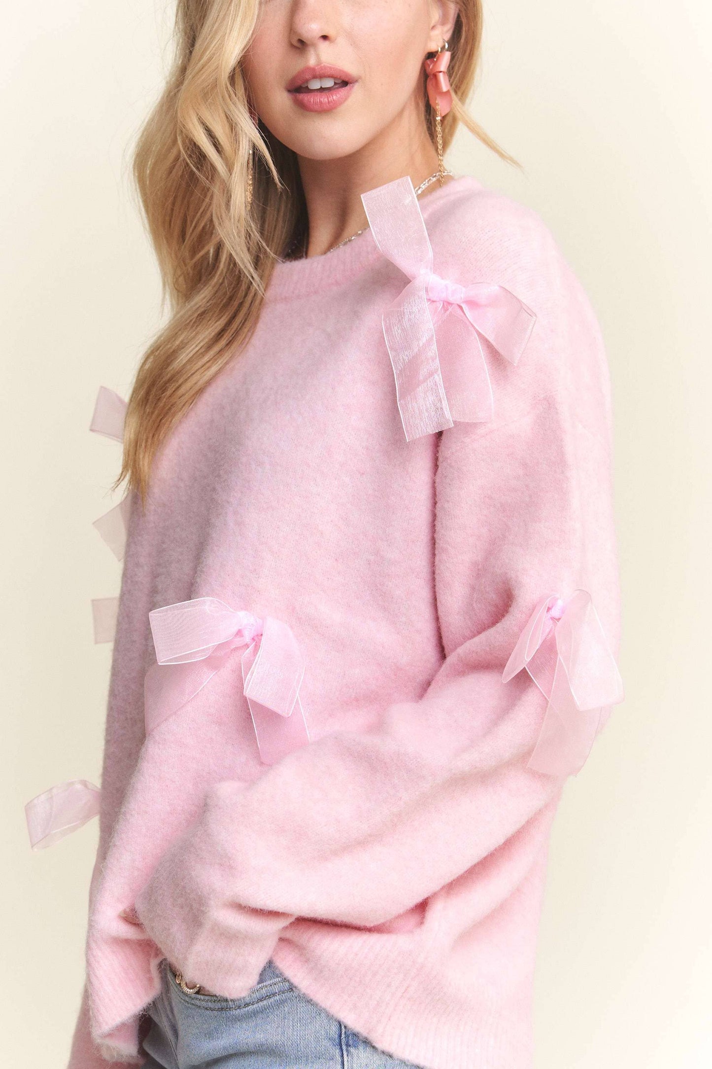 BOW APPLIQUE SOFT SWEATER TOP