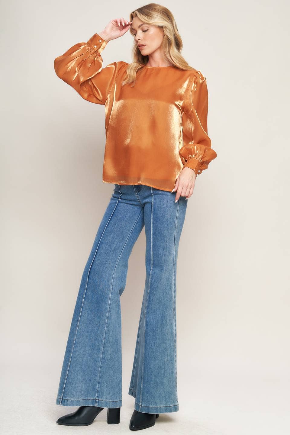Bronze Round Neckline Long Sleeve Cuff