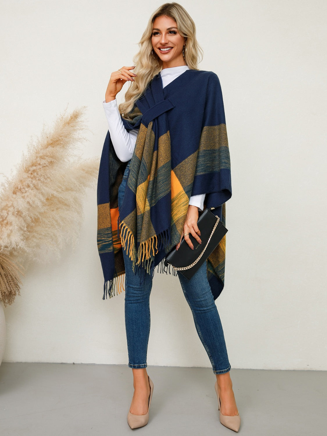 Contrast Fringe Plaid Poncho