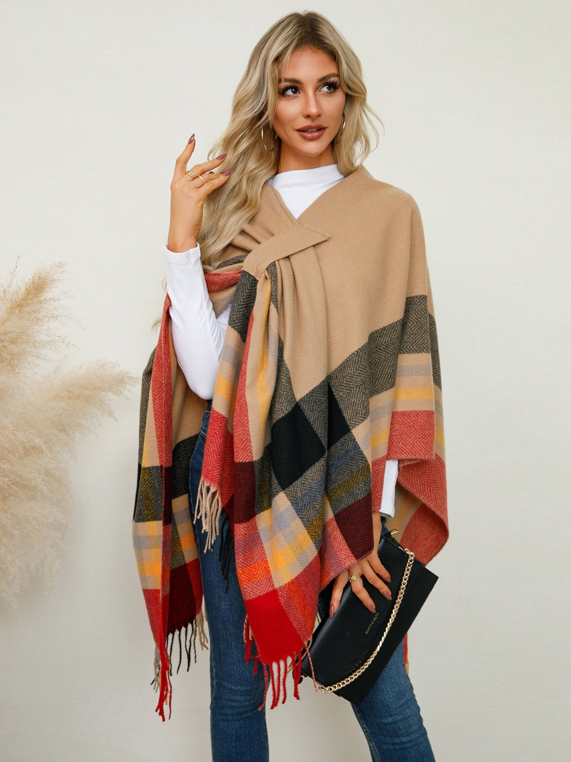 Contrast Fringe Plaid Poncho