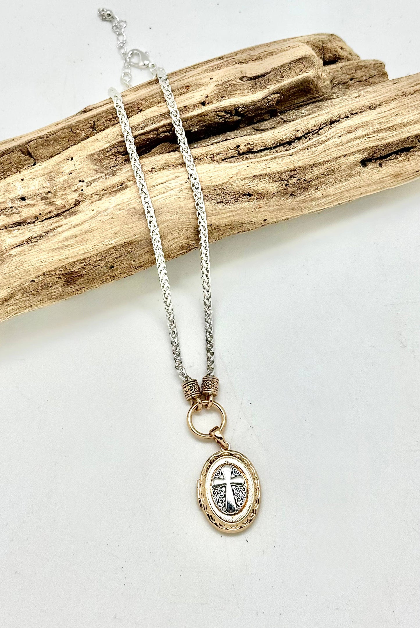 Necklace AlloyPlated SilverChain w/Gold Cross Locket 18”w/2”