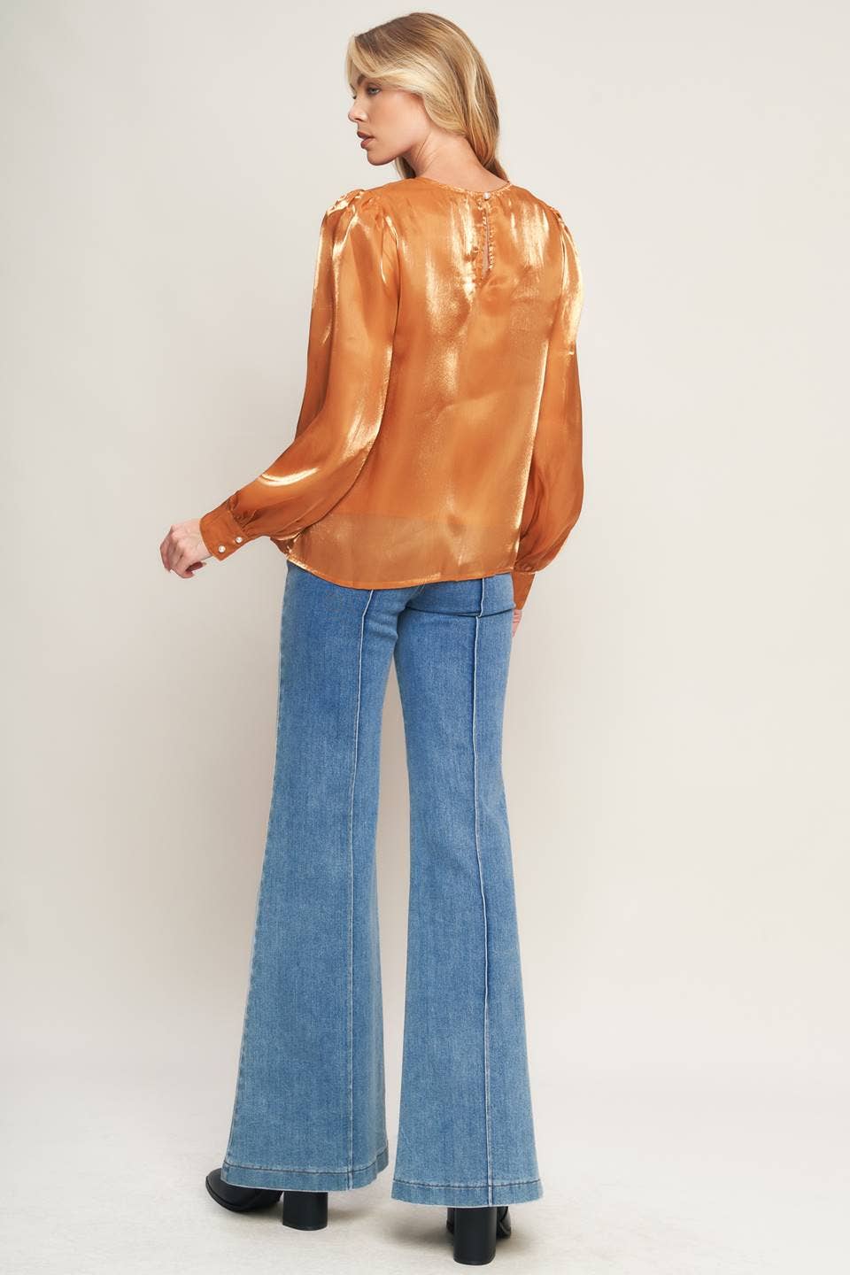 Bronze Round Neckline Long Sleeve Cuff