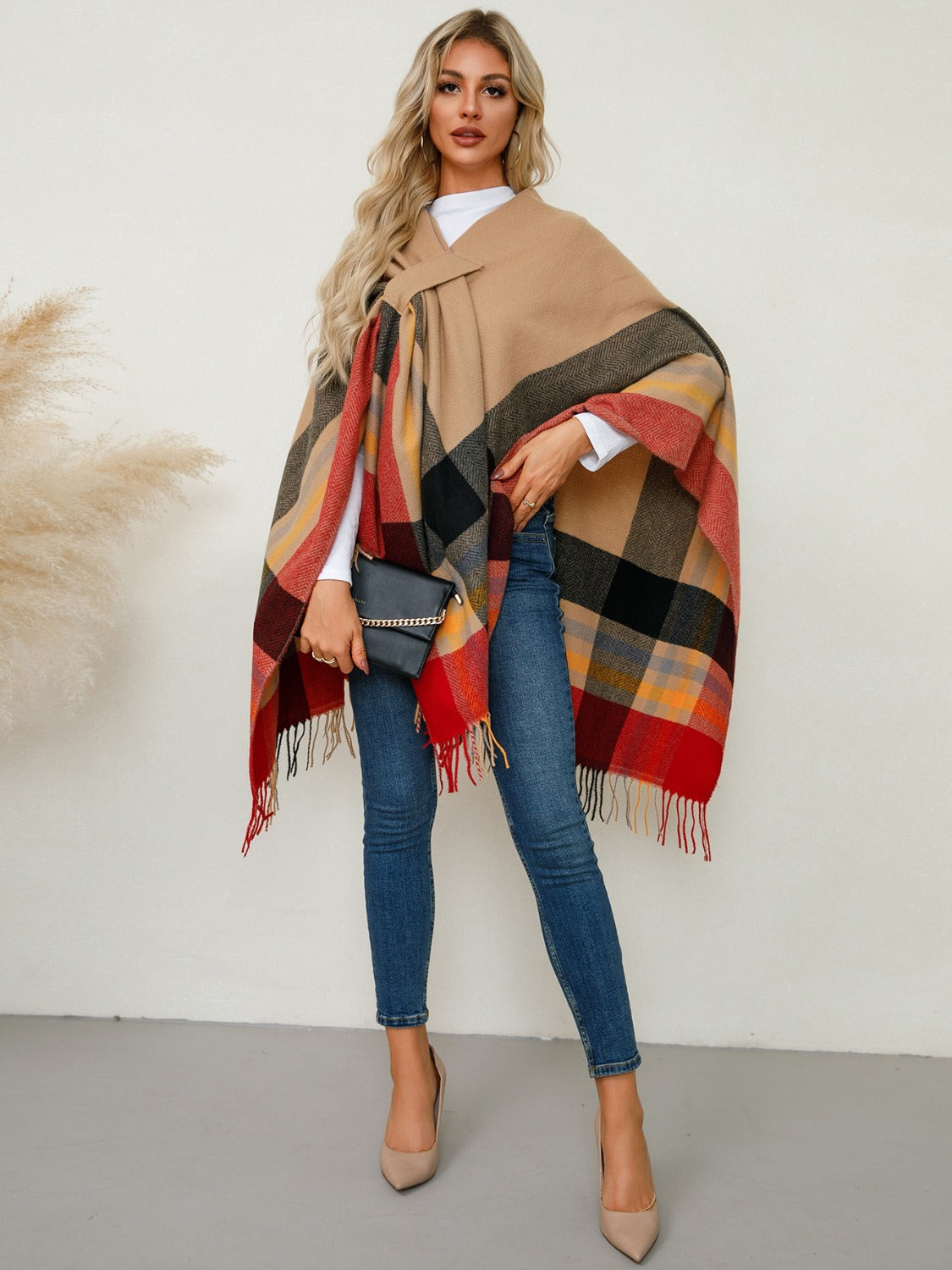 Contrast Fringe Plaid Poncho