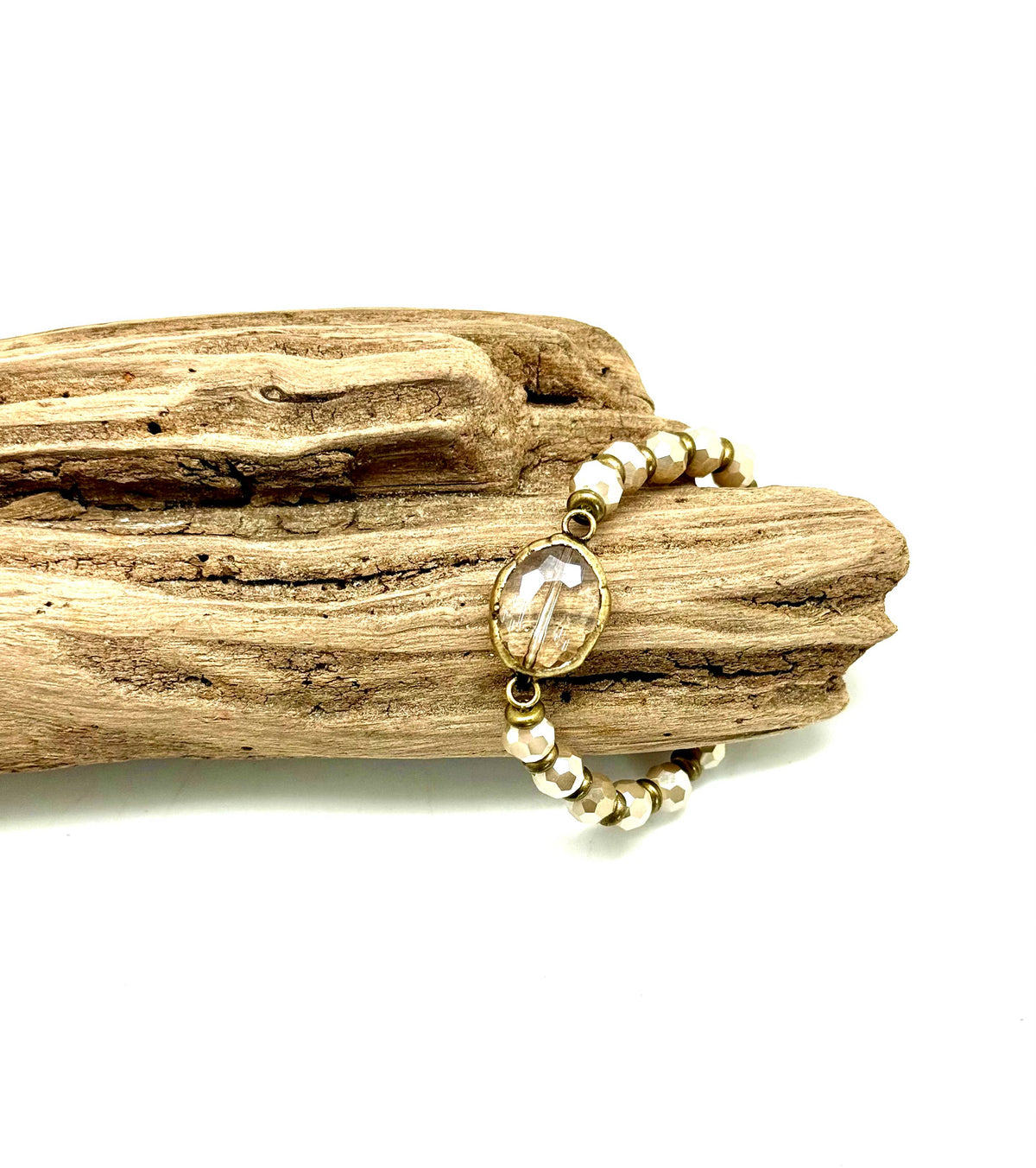 Bracelet Stretch Cut CreamGlass(8mm)w/Beveled Glass Ctr.7”