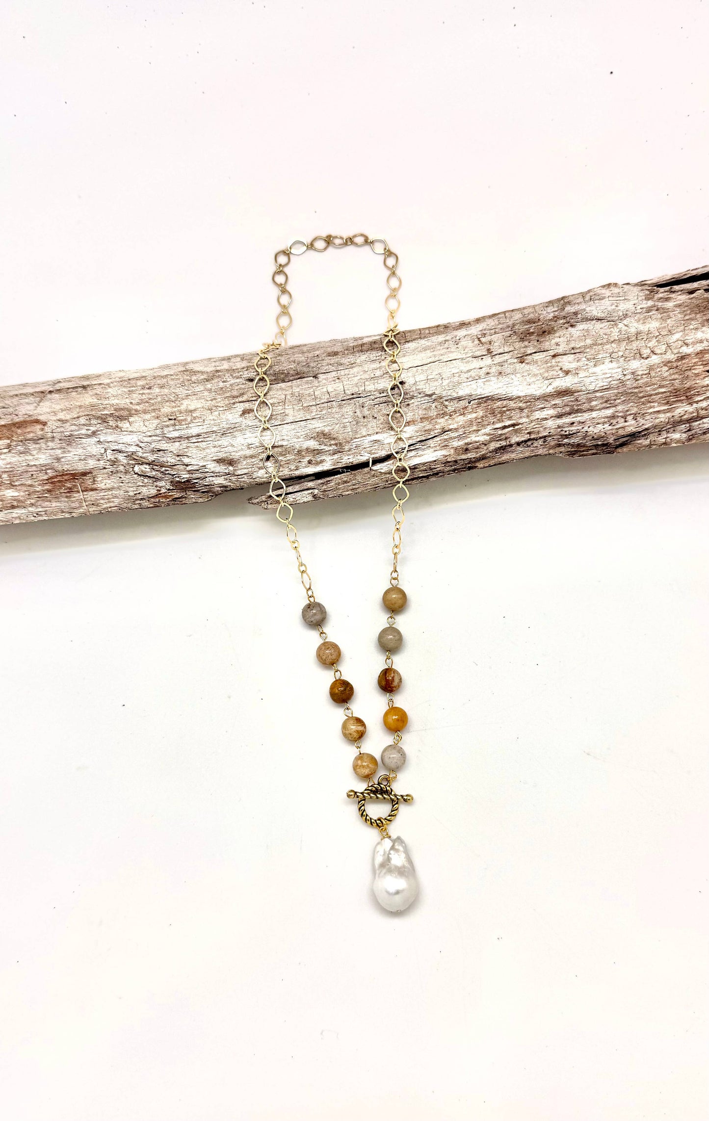 Necklace Baroque Pearl w/African Fossil (8mm)w/Gld.Chain 18”