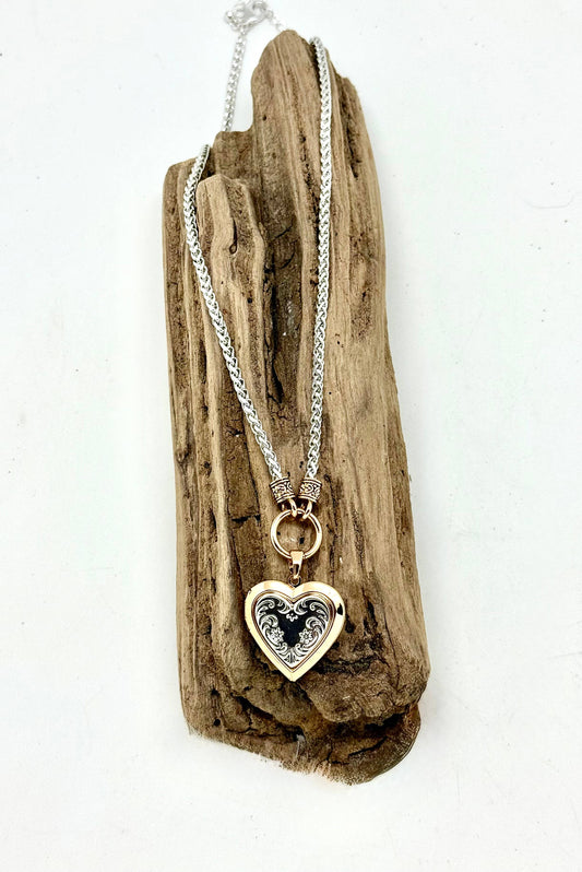 Necklace AlloyPlated Silver Chain w/Heart Locket 18” w/2”ext