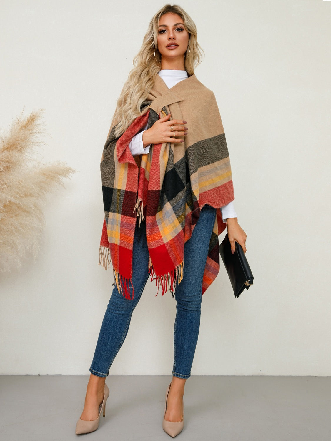 Contrast Fringe Plaid Poncho