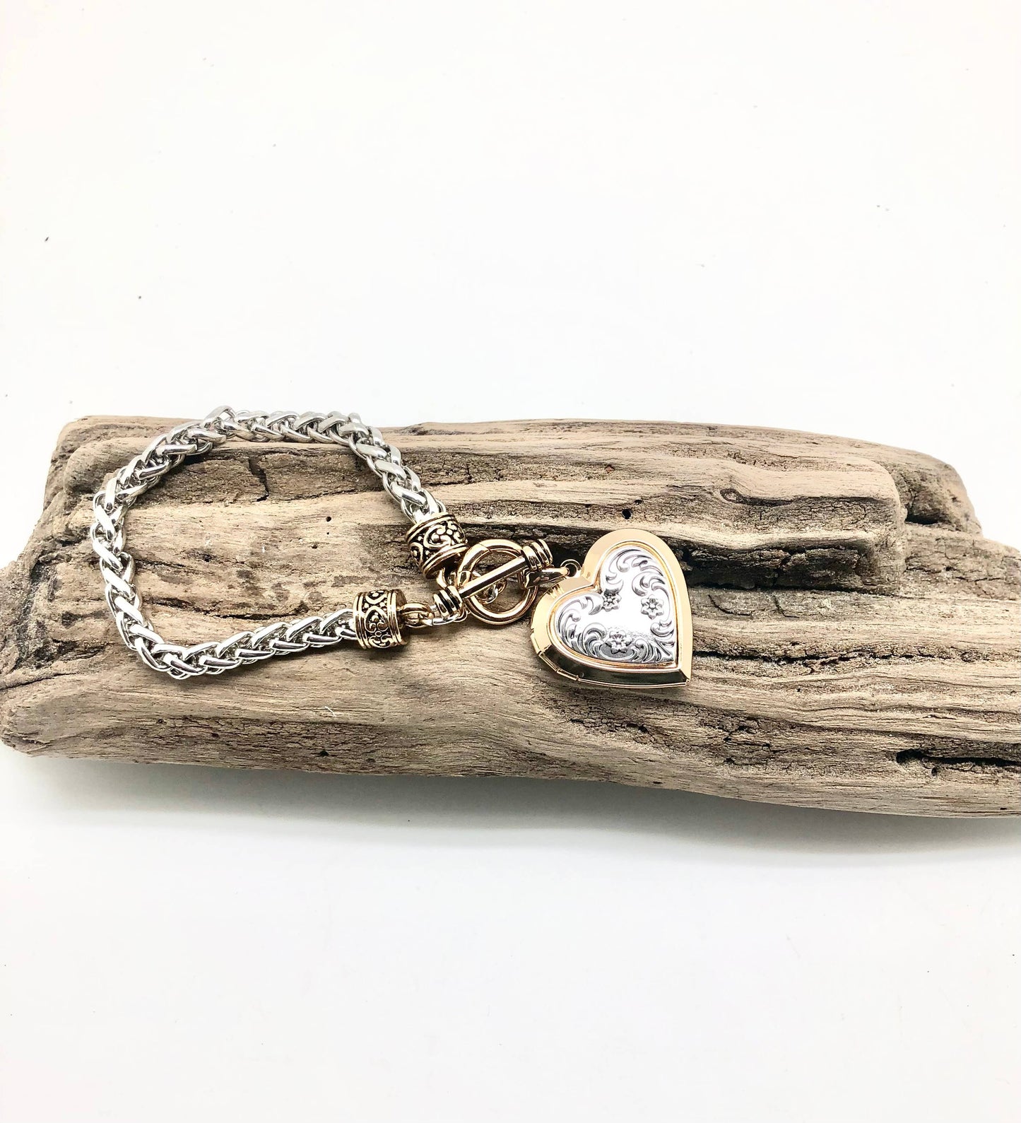 Two Tone Rope Chain w/Heart LocketGold