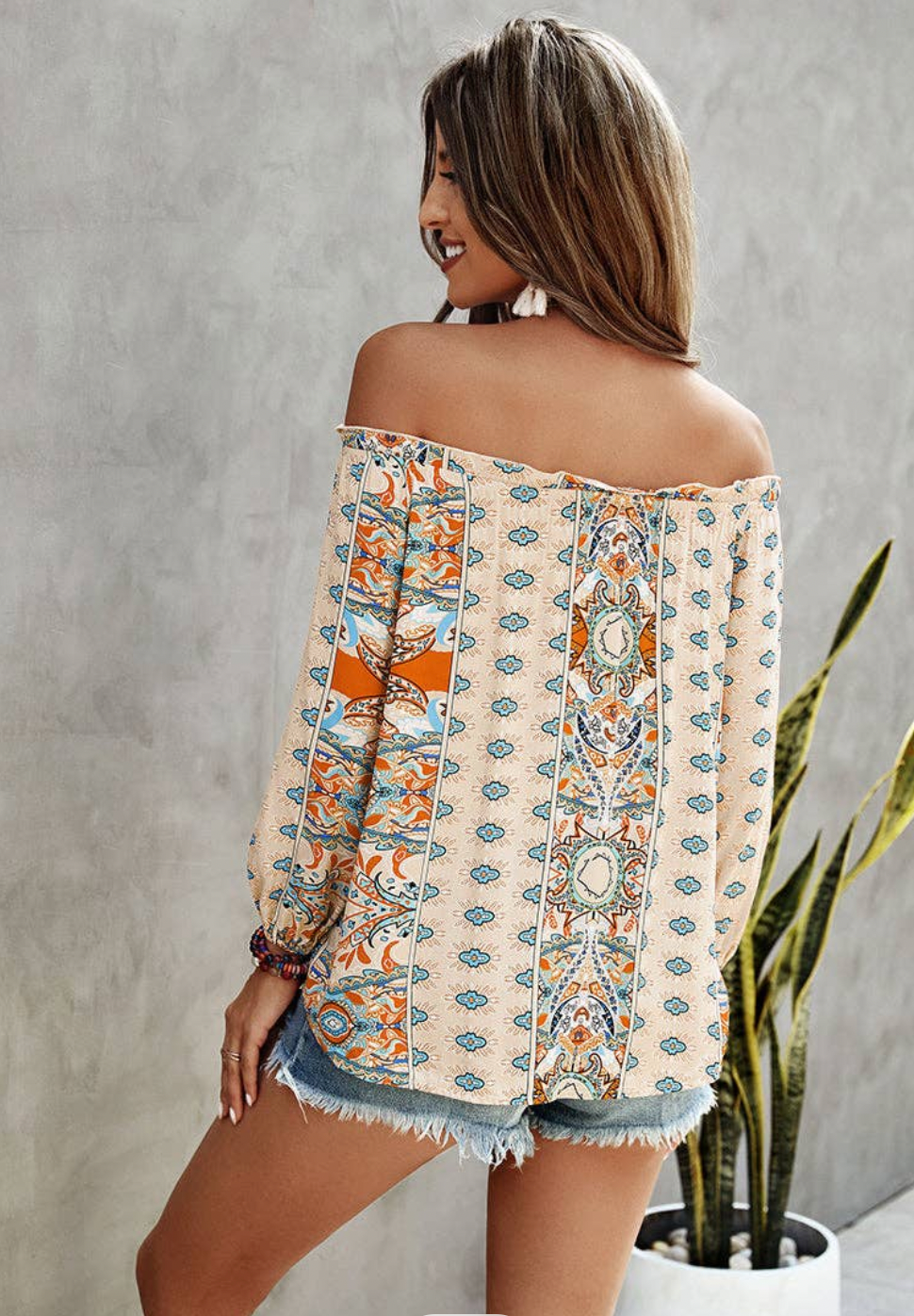 Feminine Graphic Off Shoulder Top