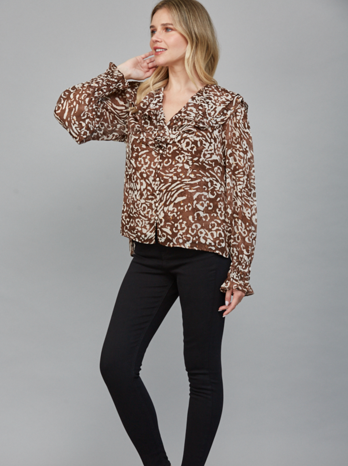 LAYERED RUFFLE V-NECKLINE DETAIL BLOUSE