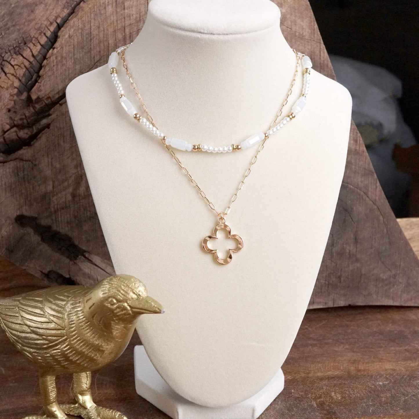 Elegant Classic 2-in-1 Pearls & Chain Necklace with Clover Pendant