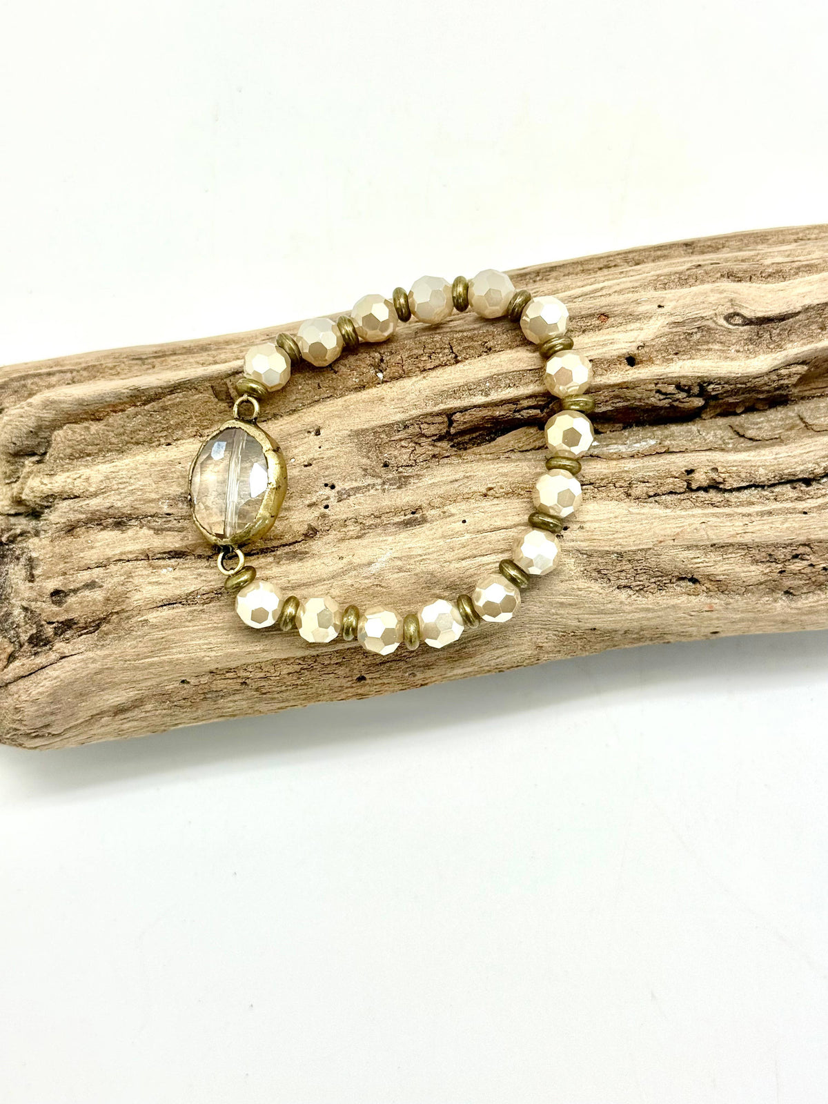 Bracelet Stretch Cut CreamGlass(8mm)w/Beveled Glass Ctr.7”