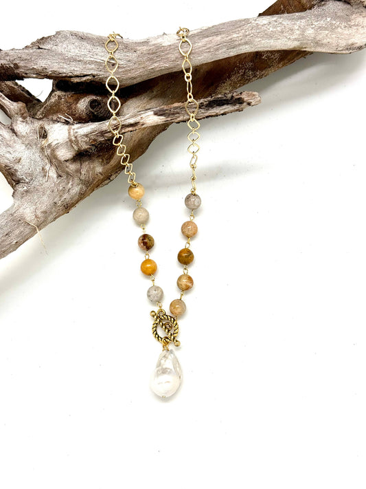 Necklace Baroque Pearl w/African Fossil (8mm)w/Gld.Chain 18”