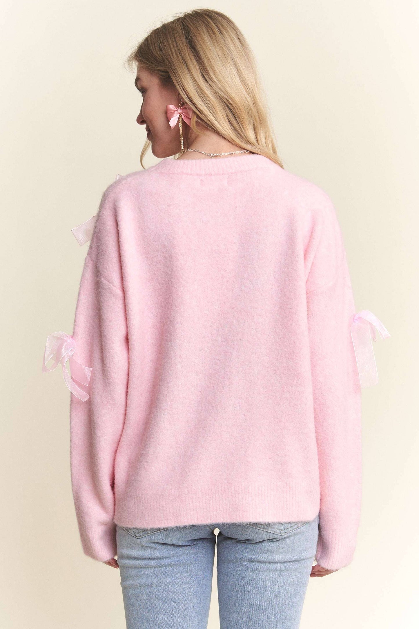 BOW APPLIQUE SOFT SWEATER TOP